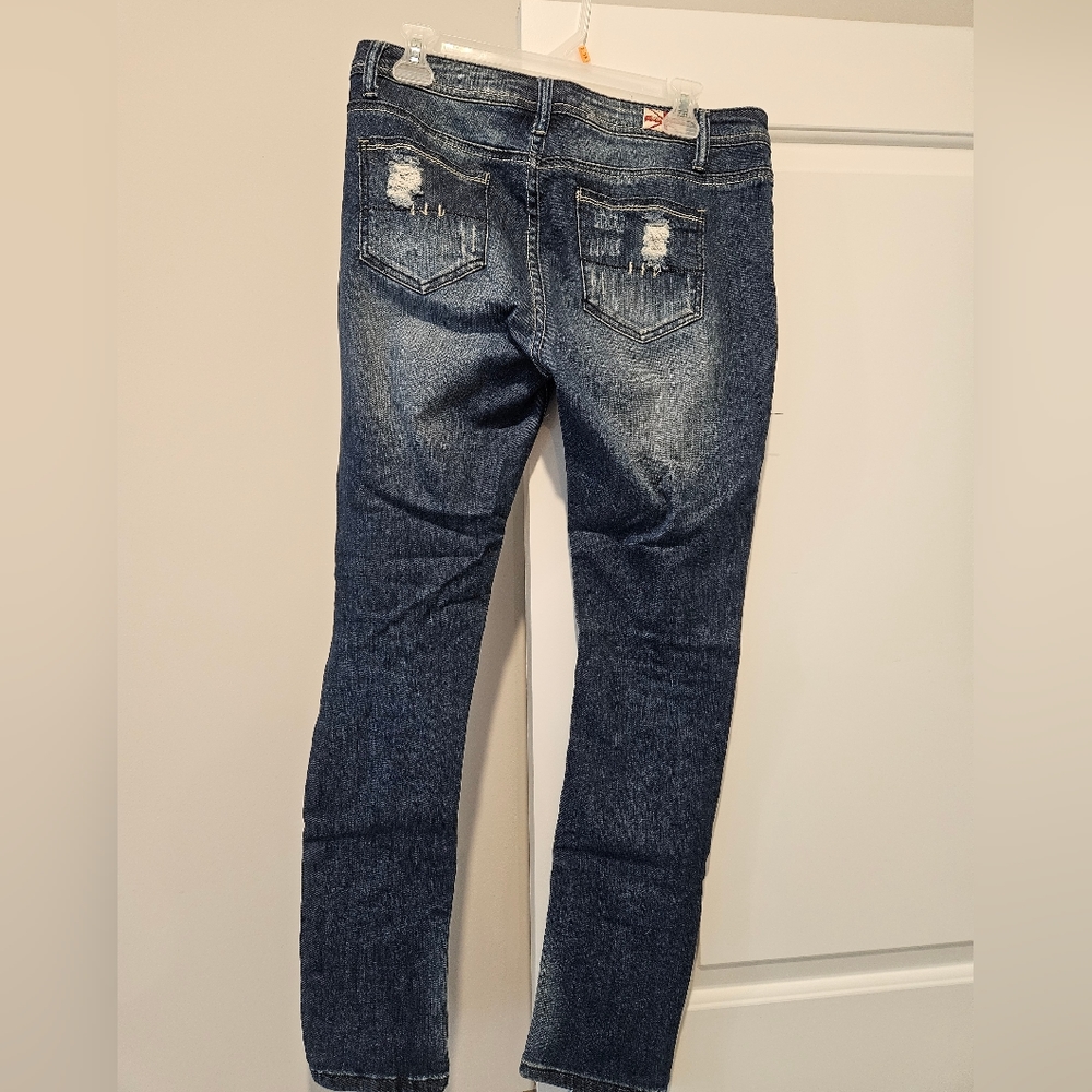 Machine distressed jeans - Picture 3 of 5